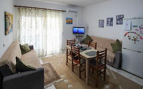 1 Bedroom Apartment With Fast Internet And Sea View Balcony In Durres