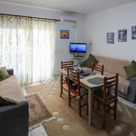 1 Bedroom Apartment With Fast Internet And Sea View Balcony In Durrës Buitenkant foto